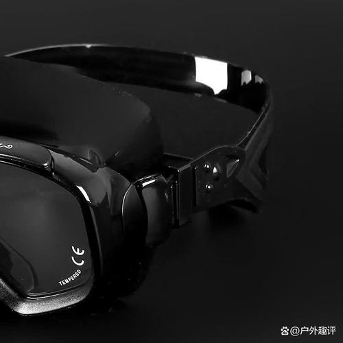 潜水镜哪个牌子好又安全？2025选购指南与品牌深度测评